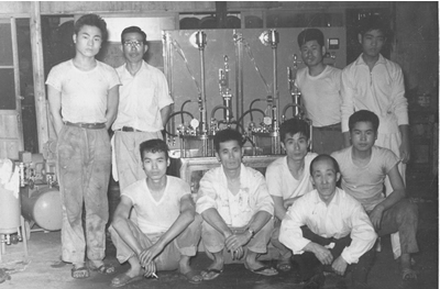 丸菱製作所 社員集合写真